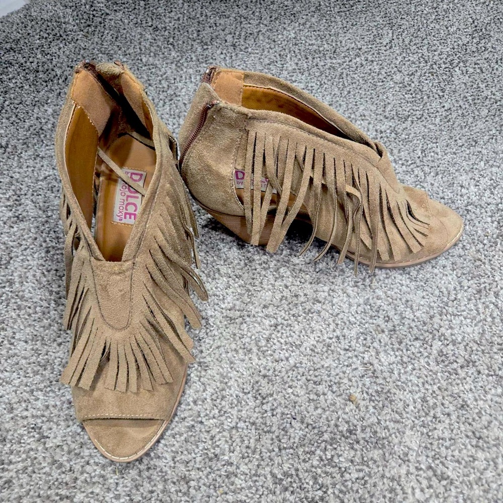 Fringe Booties, zip up back, open toe. Gorgeous shoes!!